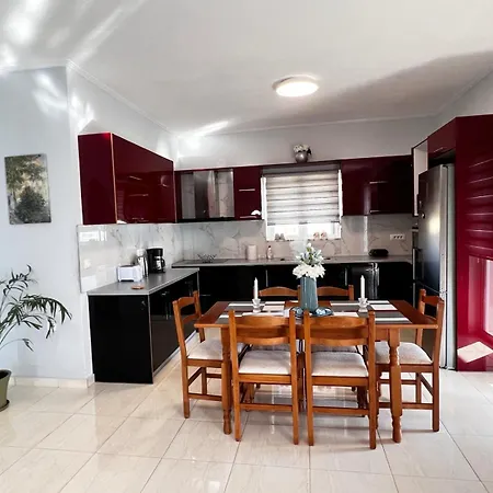 Hétvégi ház Maria 's Aparment *